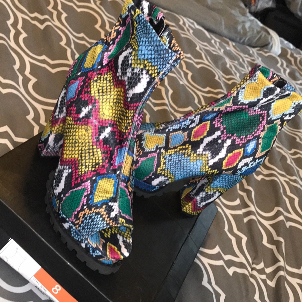 Women boots